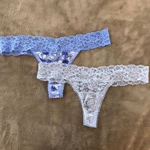 Maidenform lace thong bundle